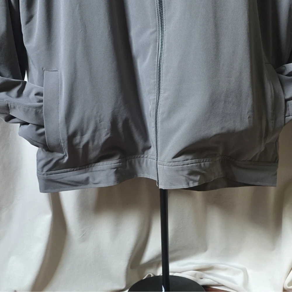 14th & Union Men's Gray Full-Zip Jacket XL. Lightweight casual tech shirt jacket